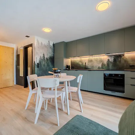 Freestyle Alpine Design-studios - Pool, Parking & Balcony In Center By Bluehills Vacations Apartament